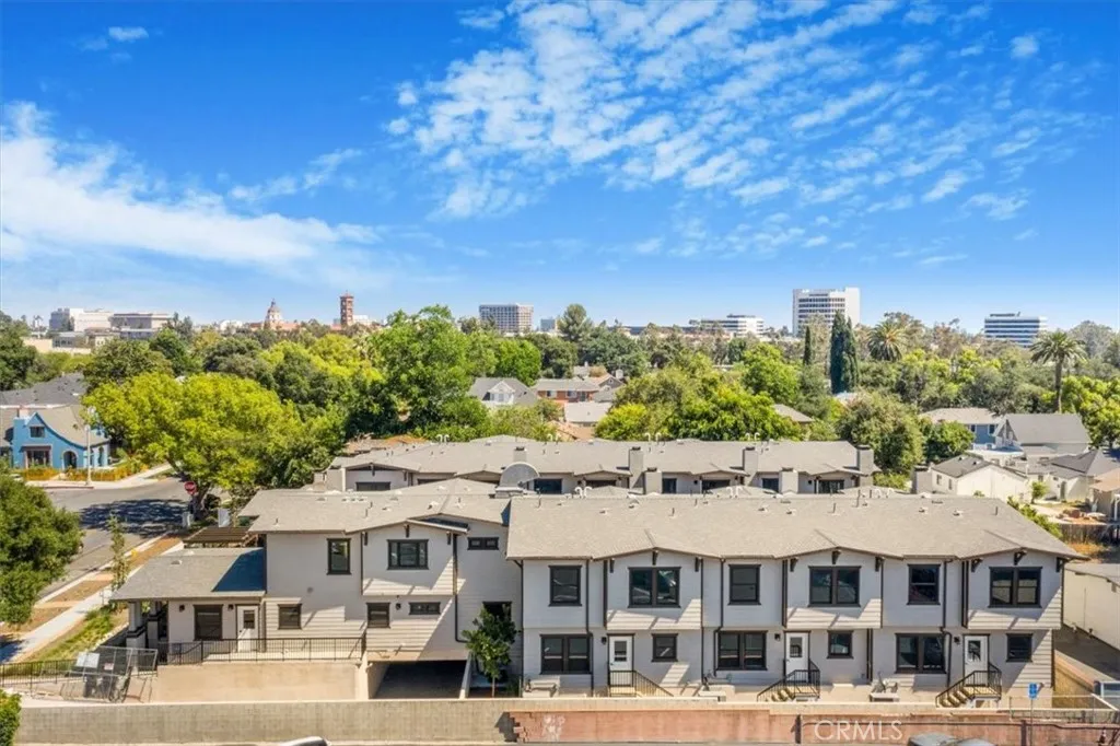 569 Lincoln Avenue 8, Pasadena, California 91103 home-pic-4